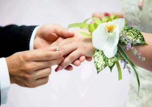 昆明婚外情调查取证：2022离婚时无过错能否要求精神赔偿